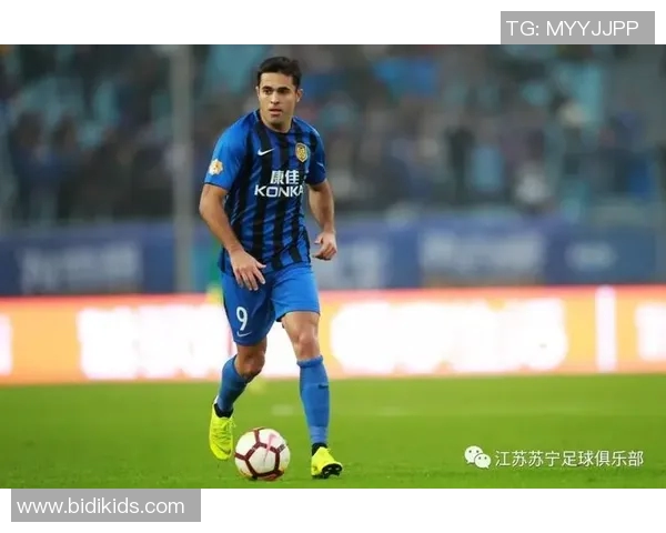 苏宁足球俱乐部奋勇争先全力冲击新赛季目标展现团队精神与竞技风采